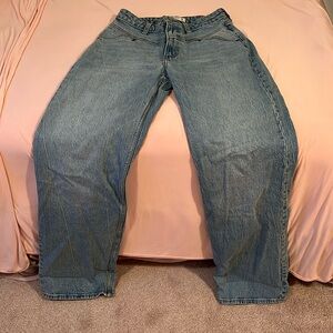 Abercrombie and fitch curve love 90s relaxed jean high rise